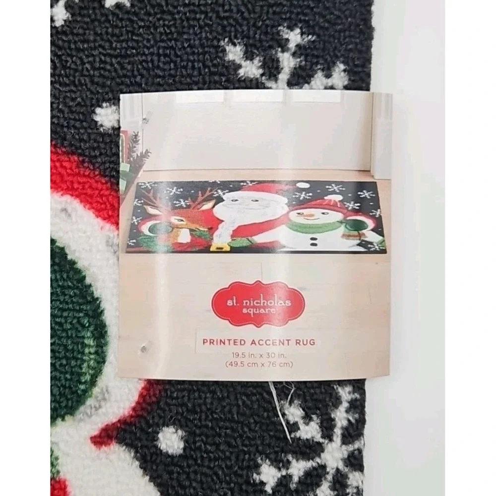 St Nicholas Square Santa Friends Christmas Accent Rug 19.5